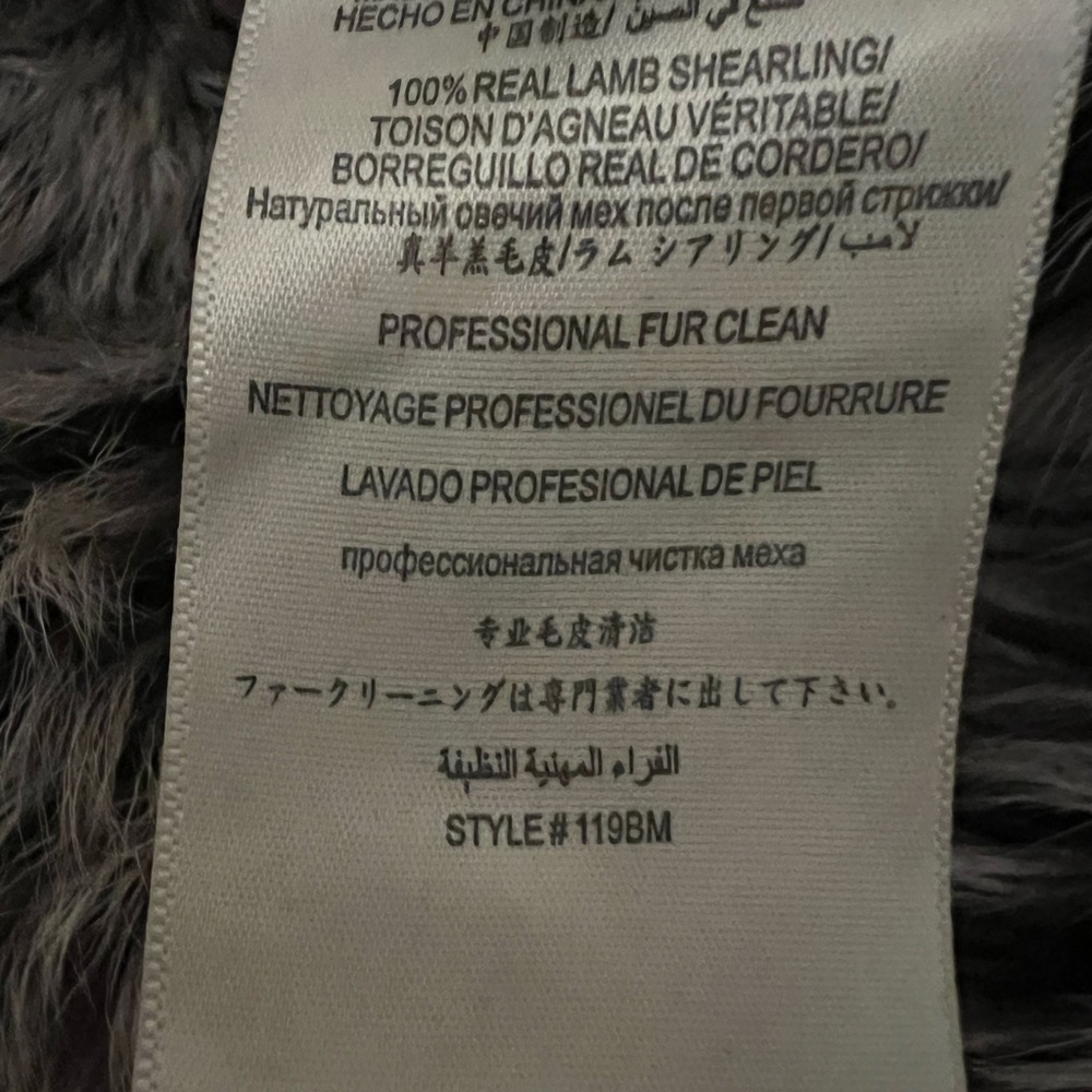 Reversible Real Shearling - Picture 12 of 12